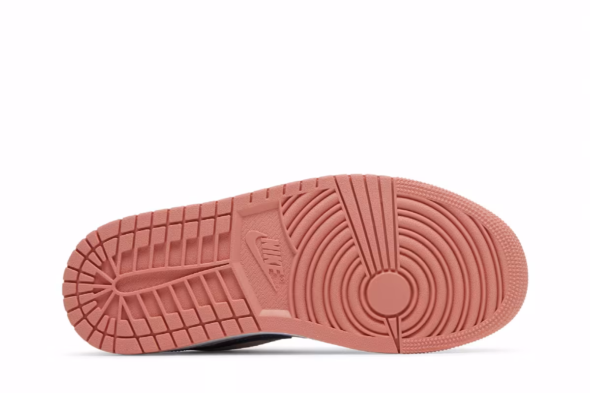 Women's Air Jordan 1 Low Light Madder Root, view 5