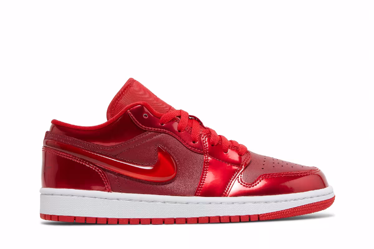 Women's Air Jordan 1 Low SE Pomegranate, view 2