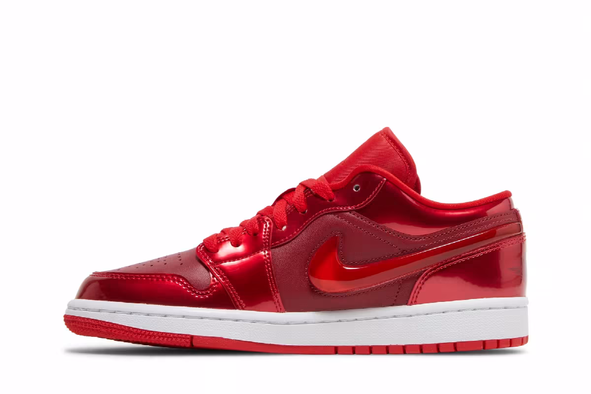 Women's Air Jordan 1 Low SE Pomegranate, view 4