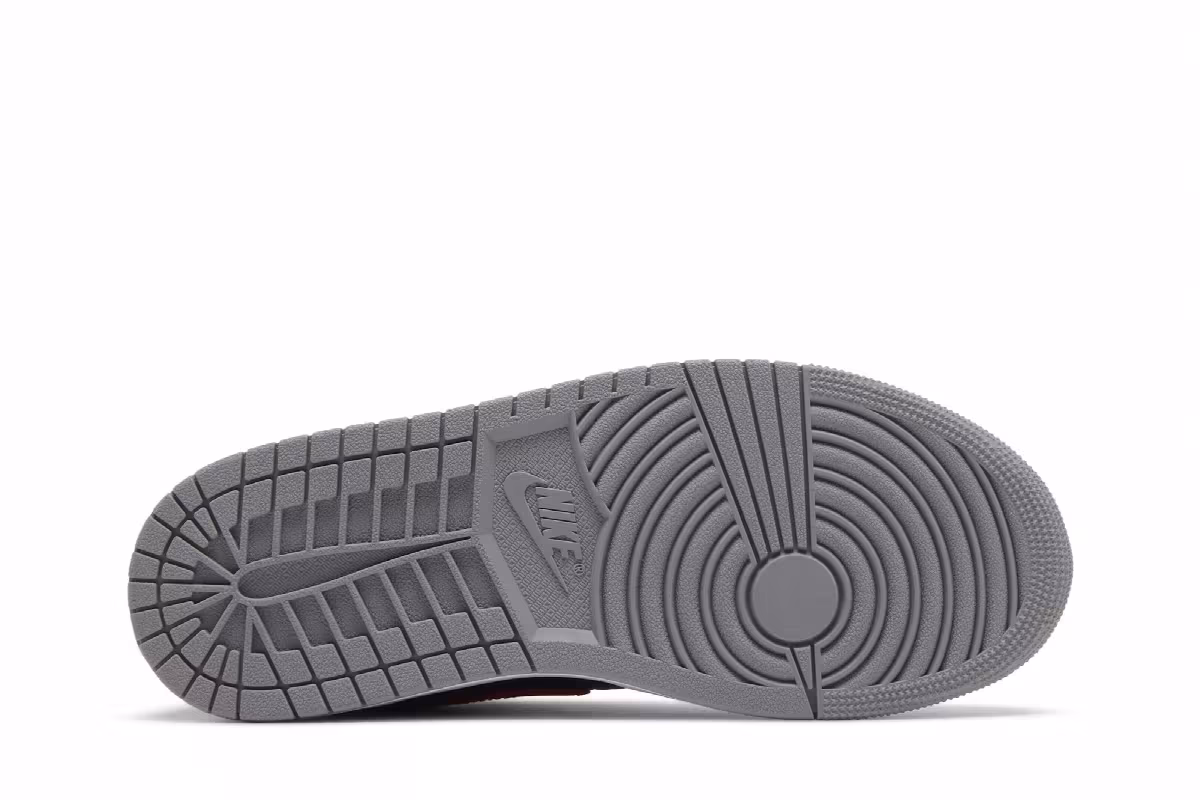 Women's Air Jordan 1 Low SE Split - Gym Red Cement Grey, view 5