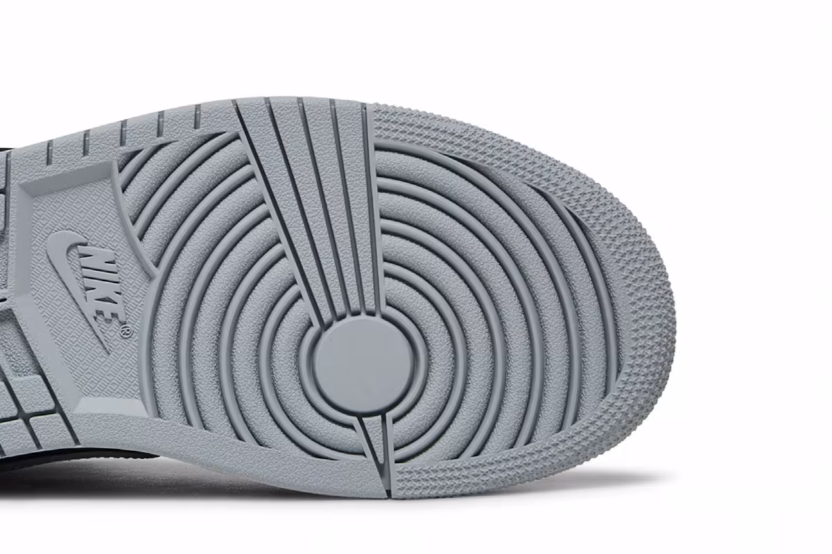 Women's Air Jordan 1 Mid Shadow, view 6