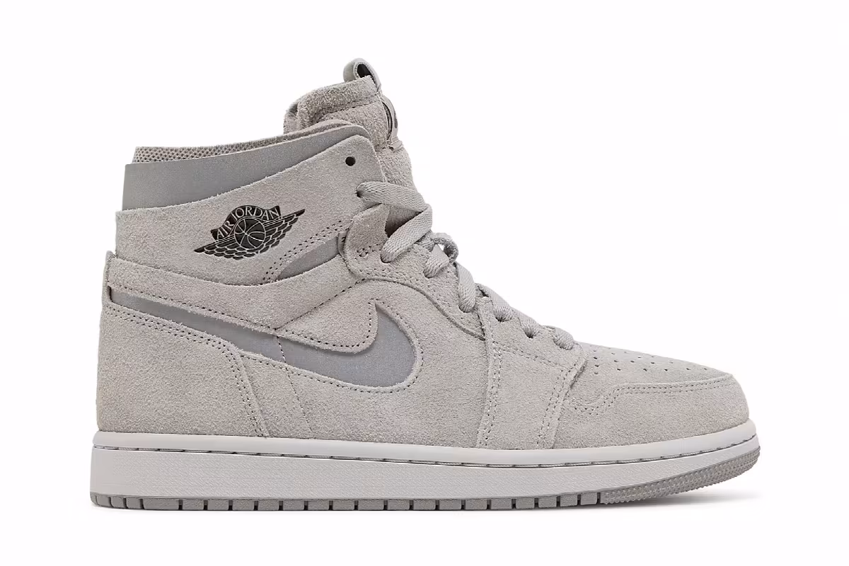 Women's Air Jordan 1 High Zoom Comfort Medium Grey, view 2