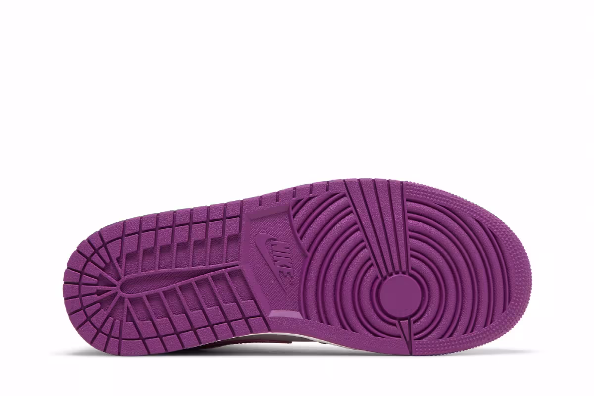 Women's Air Jordan 1 Mid Magenta, view 5