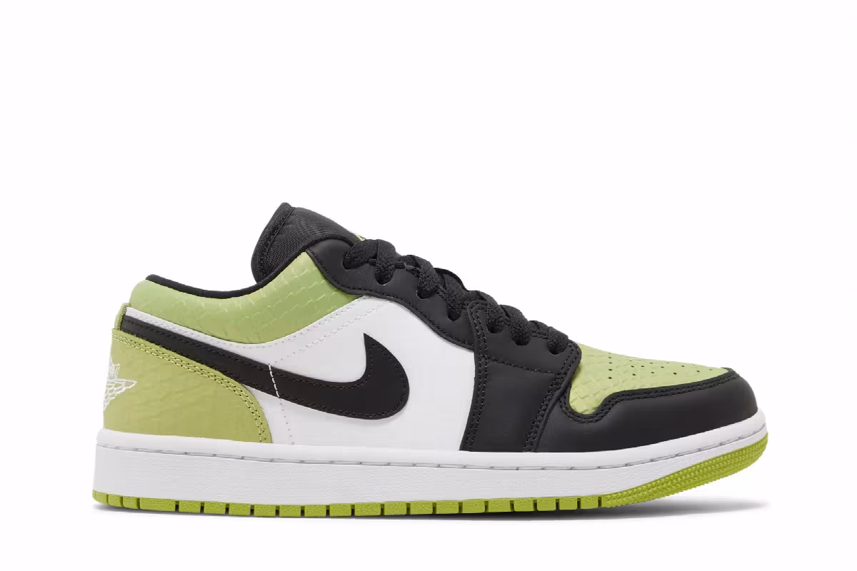 Women's Air Jordan 1 Low SE Vivid Green Snakeskin, view 2