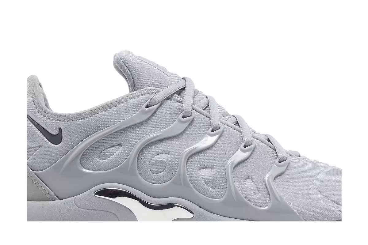 Nike Air VaporMax Plus Wolf Grey 2024, view 3