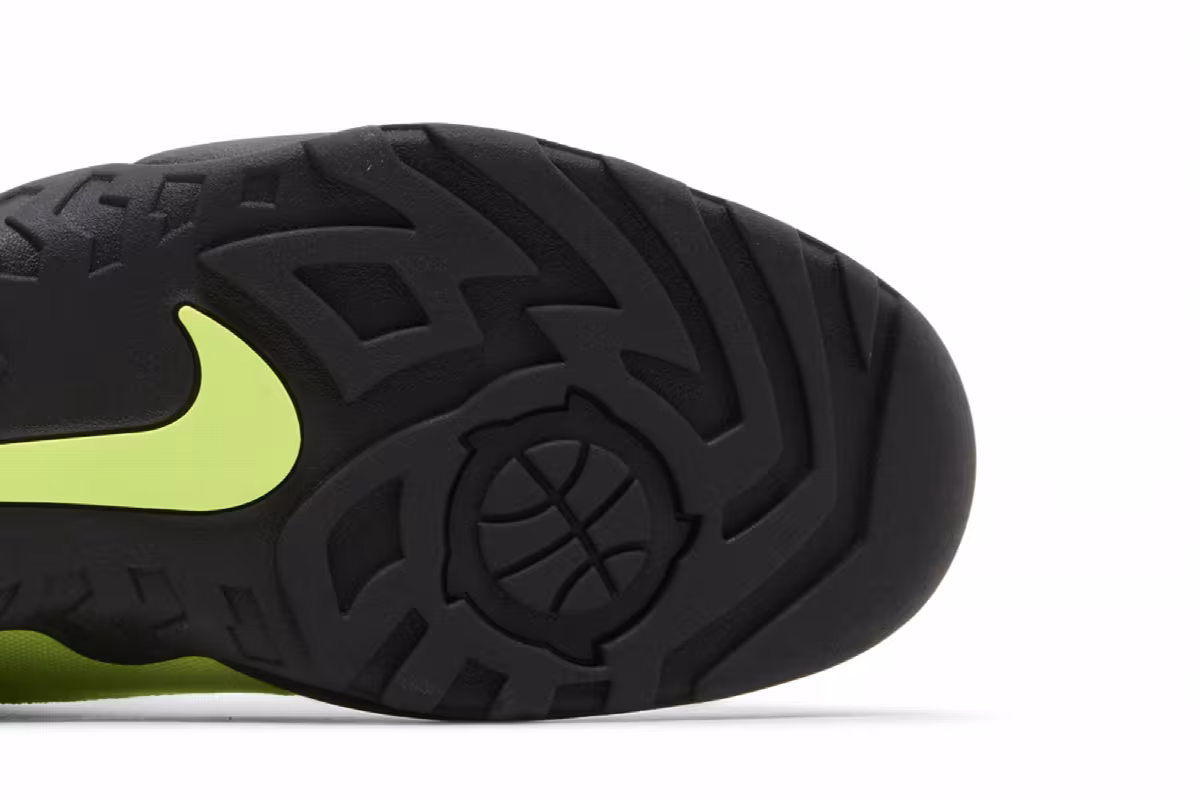 Supreme x Nike Darwin Low SB Volt, view 6