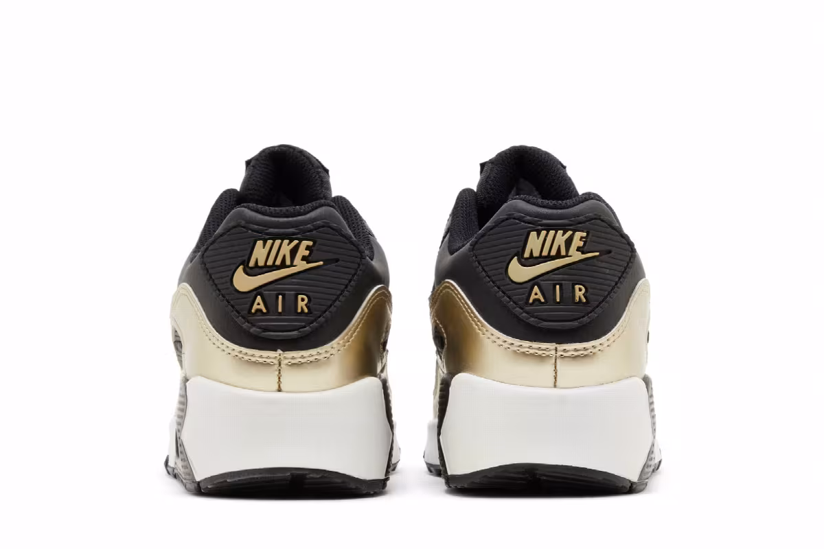 Nike Air Max 90 LTR GS Black Metallic Gold Star, view 7