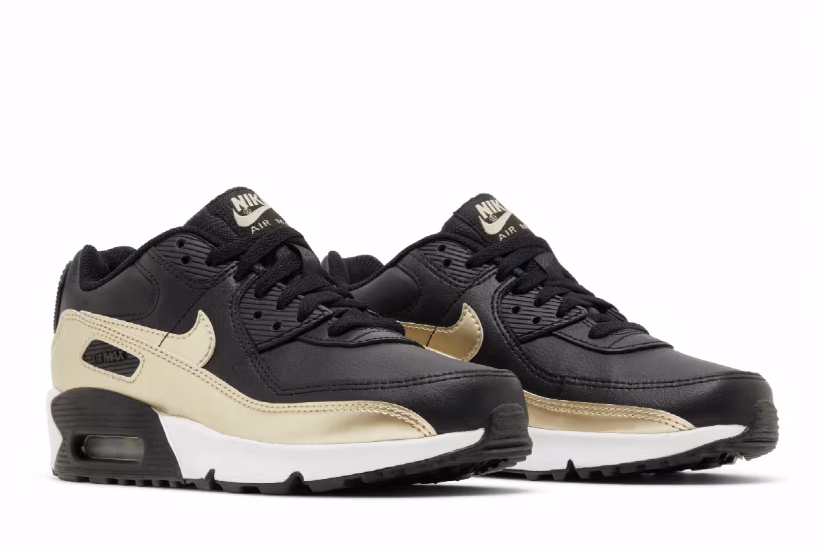 Nike Air Max 90 LTR GS Black Metallic Gold Star, view 9