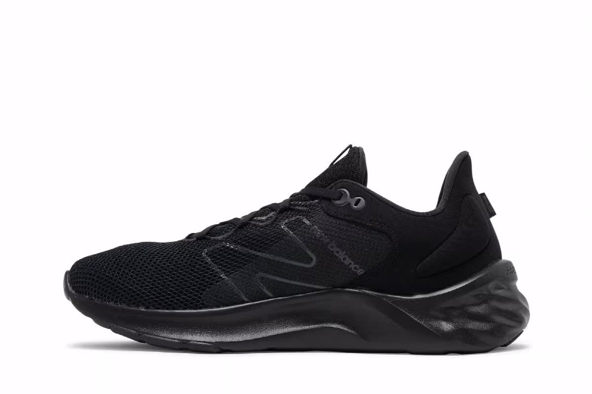 New Balance Fresh Foam Roav v2 Black, view 4