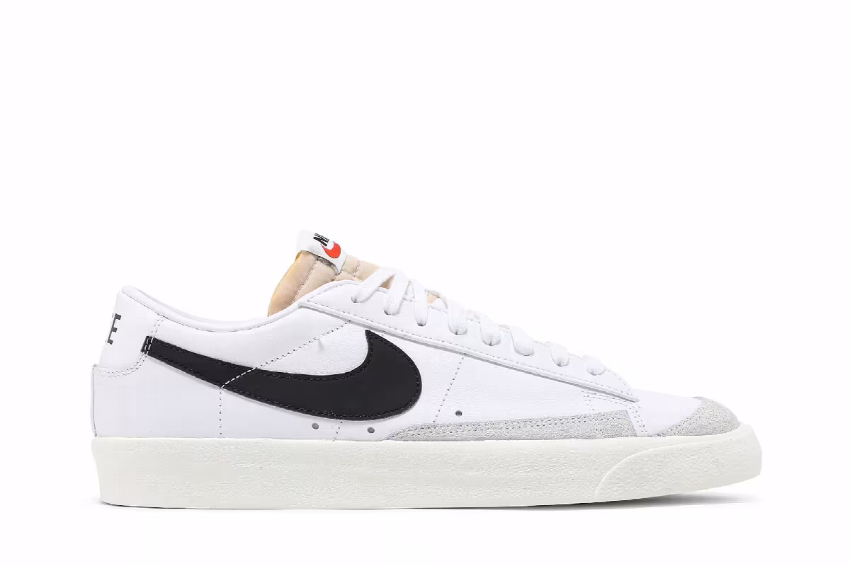 Nike Men's Blazer Low White Black, view 2