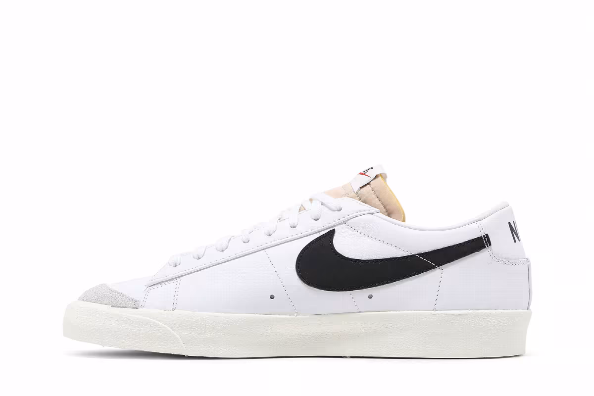 Nike Men's Blazer Low White Black, view 4