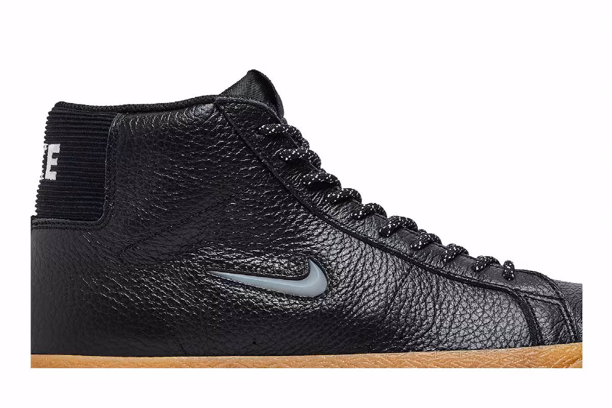 Nike Zoom Blazer Mid Premium SB Black Gum Jewel, view 3