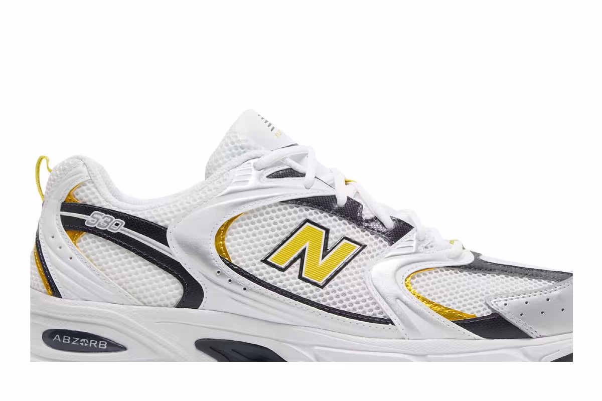 New Balance 530 White Citra Yellow, view 3