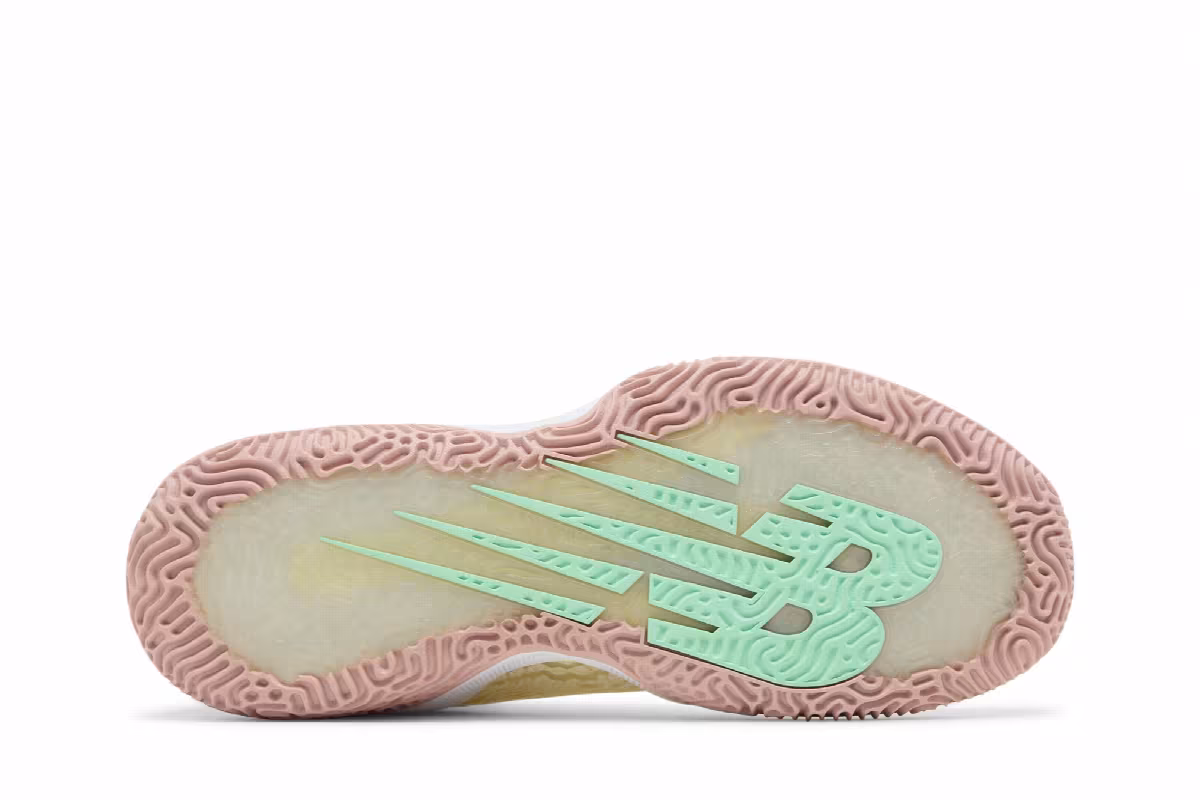 New Balance Two WXY Yellow, view 5