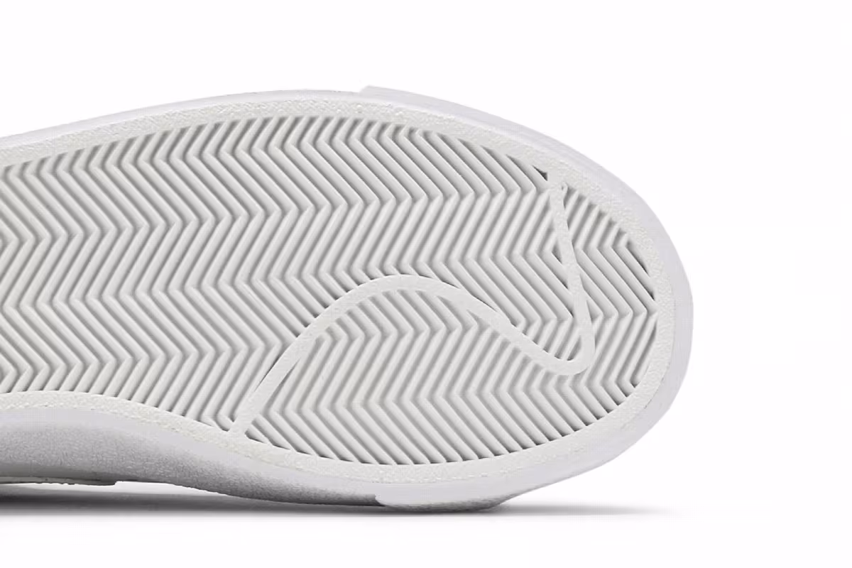 Nike Women's Blazer Mid Sisterhood - White Metallic Silver, view 6