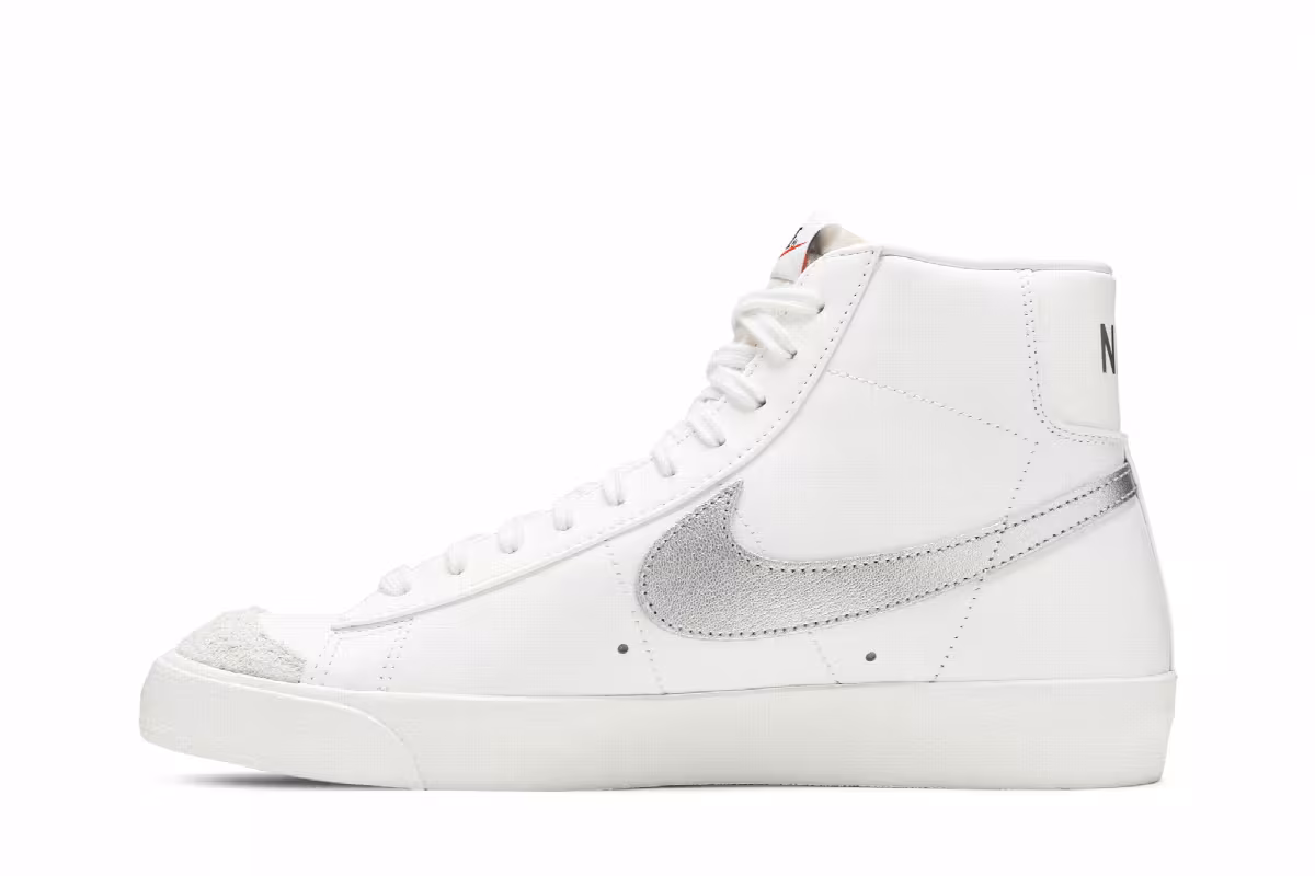 Nike Women's Blazer Mid Summit White, view 4