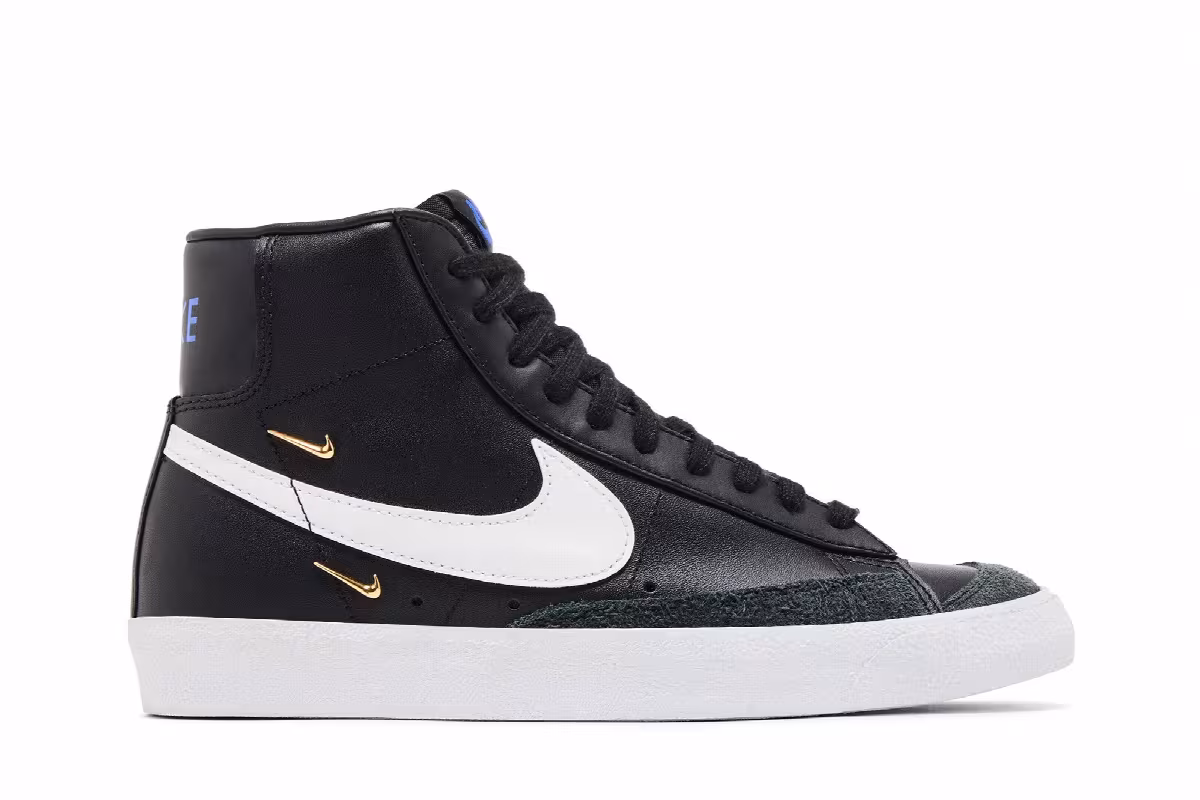 Nike Women's Blazer Mid Sisterhood - Black Metallic Gold, view 2