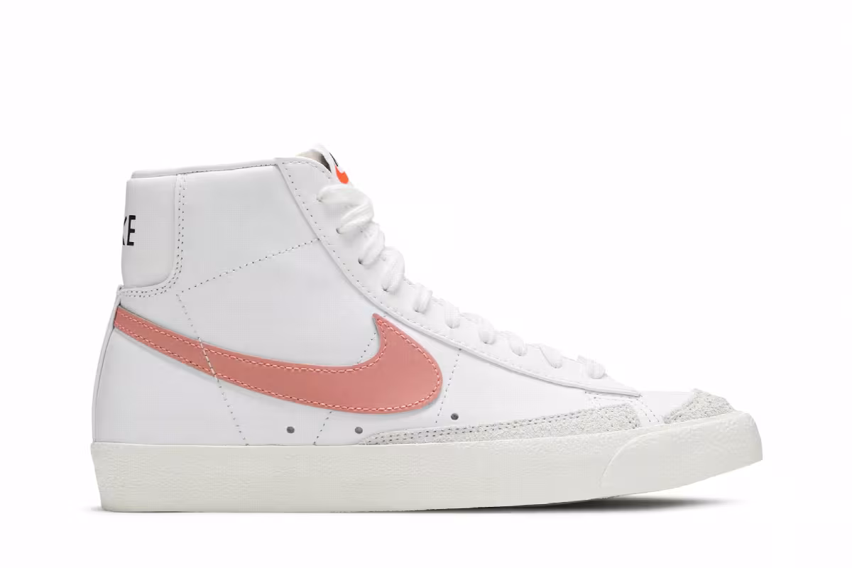 Nike Women's Blazer 77 Vintage Mid Atomic Pink, view 2