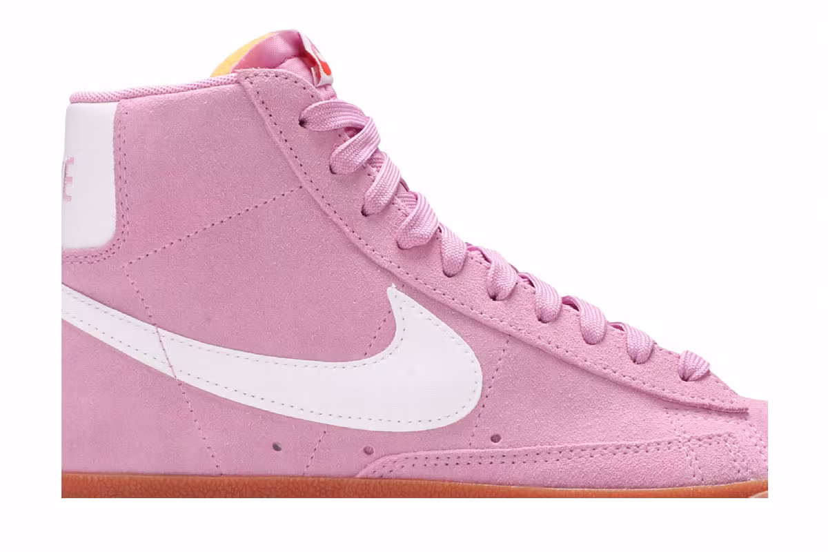 Nike Women's Blazer Mid Beyond Pink, view 3