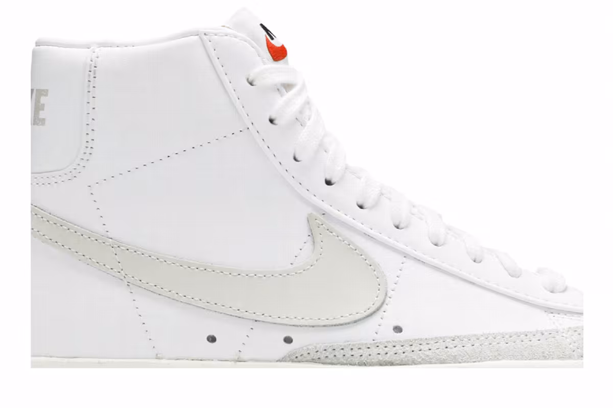 Nike Women's Blazer Light Bone, view 3
