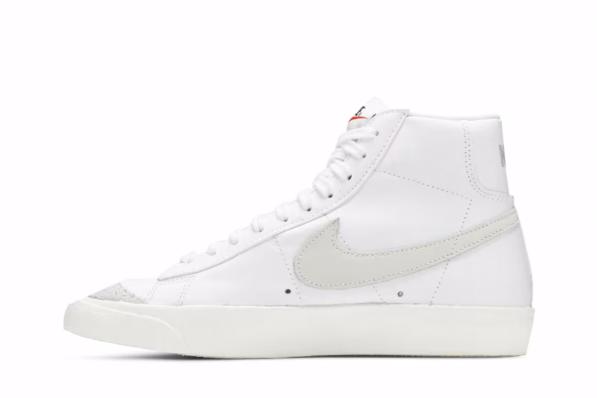 Nike Women's Blazer Light Bone, view 4