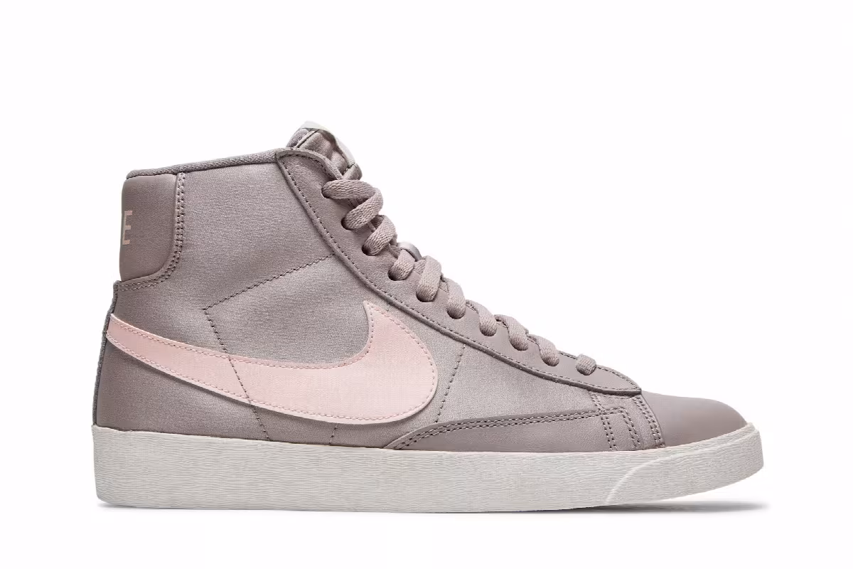 Nike Women's Blazer Mid Premium Pumice Echo Pink, view 2
