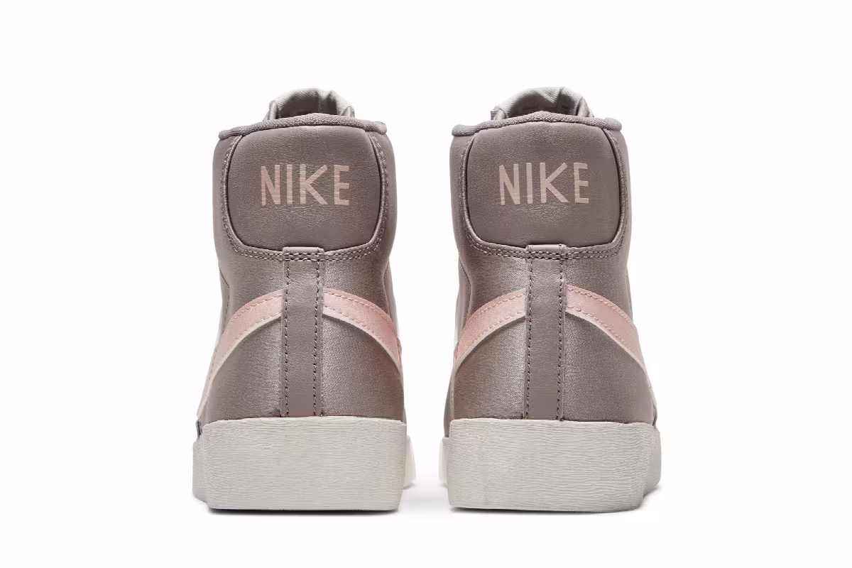 Nike Women's Blazer Mid Premium Pumice Echo Pink, view 7