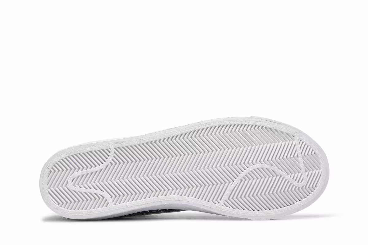 Nike Blazer Mid Polka Swoosh, view 5