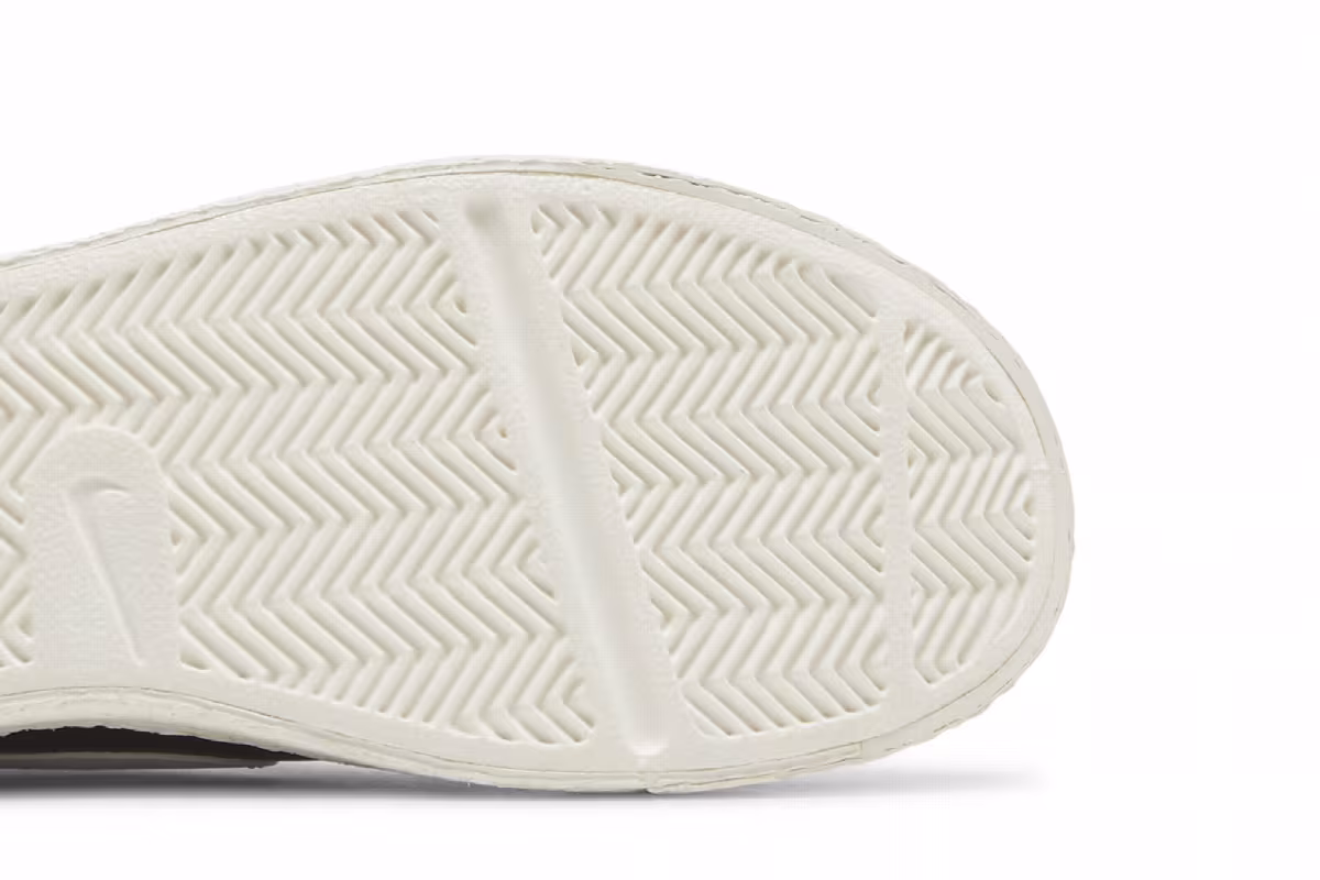 Nike Blazer Low GS Black White, view 6