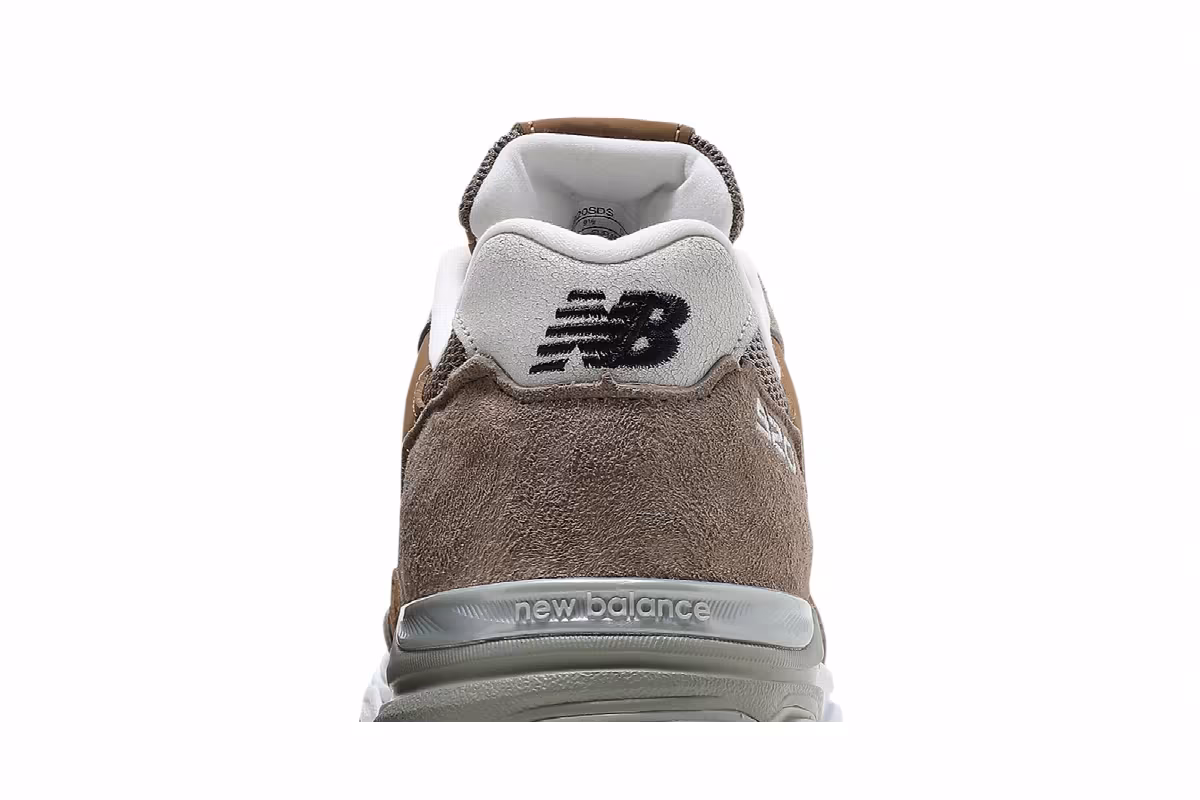 New Balance 920 Made in England Desert Pack - Beige, view 8