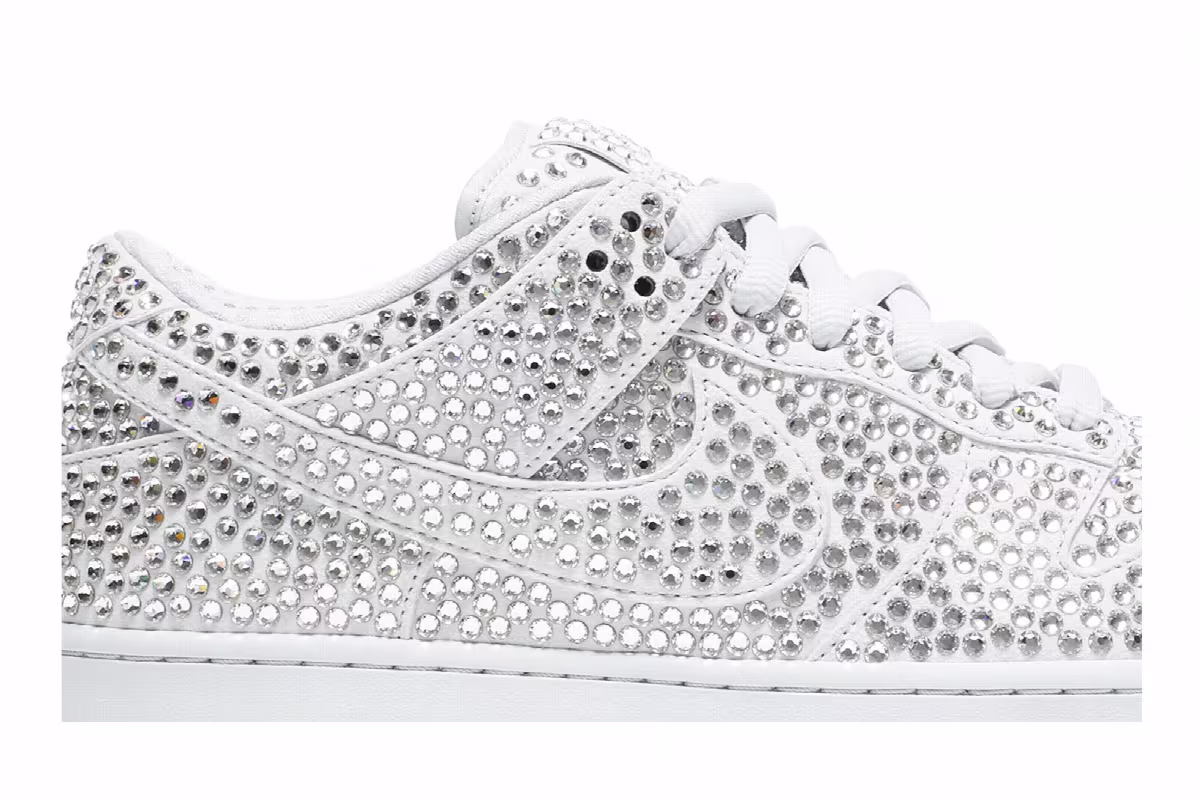 Cactus Plant Flea Market x Swarovski x Nike Dunk Low Pure Platinum, view 3