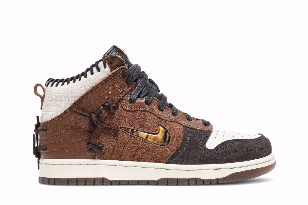Bodega x Nike Dunk High Fauna Brown, view 2