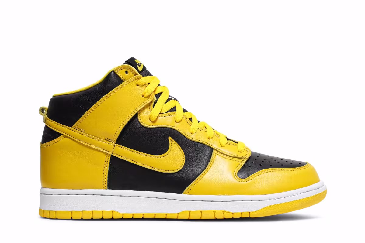 Nike Dunk High SP Iowa 2020, view 2