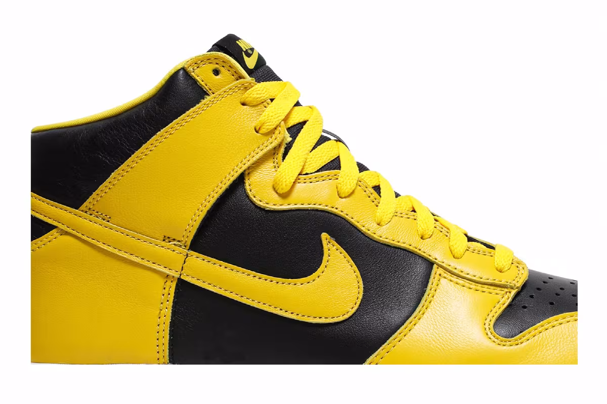 Nike Dunk High SP Iowa 2020, view 3