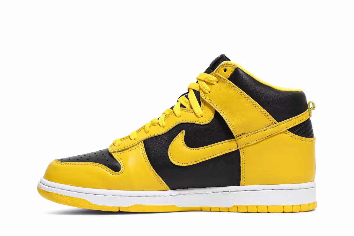 Nike Dunk High SP Iowa 2020, view 4