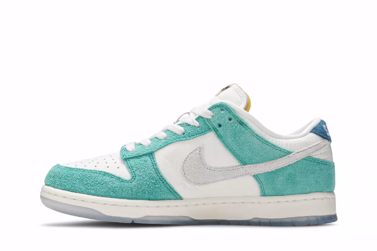 Nike Kasina x Dunk Low Road Sign, view 4