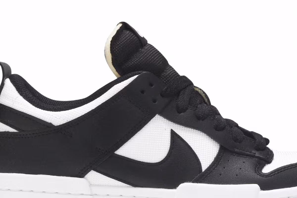 Nike Women's Dunk Low Disrupt Black, view 3