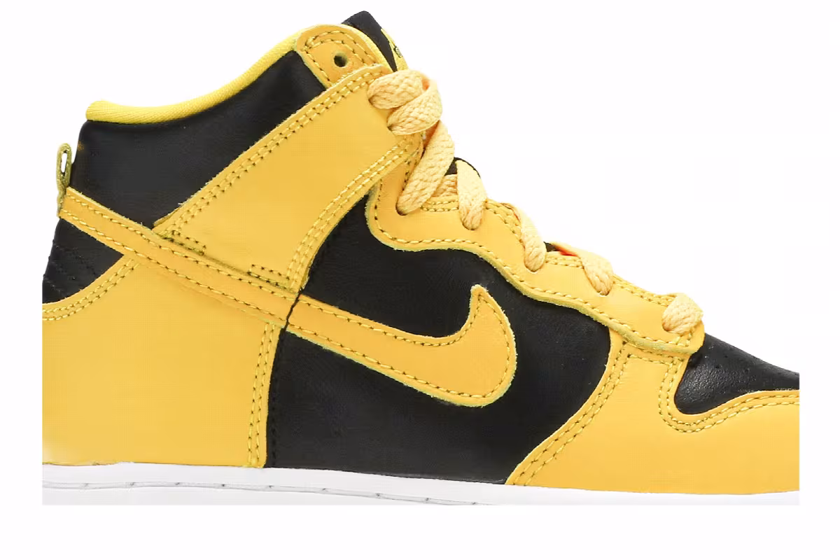 Nike Dunk High SP PS Iowa, view 3