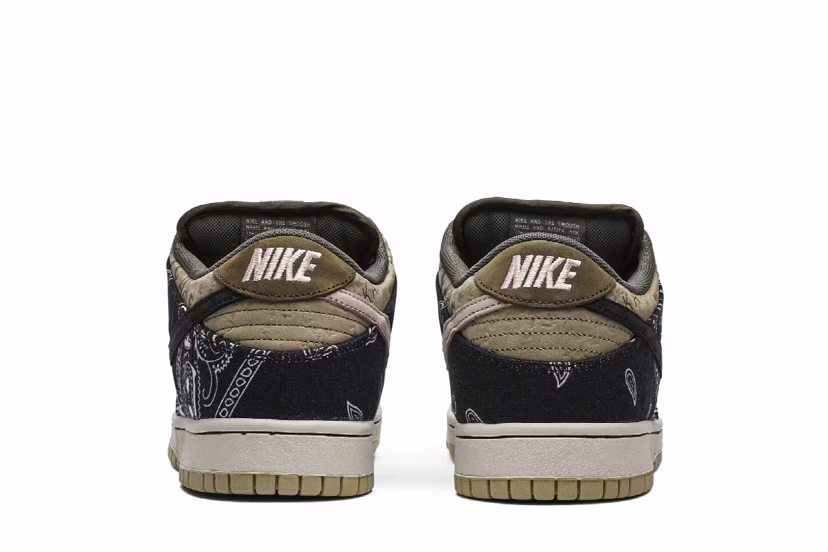 Travis Scott x Nike Dunk Low Premium QS SB Cactus Jack, view 7