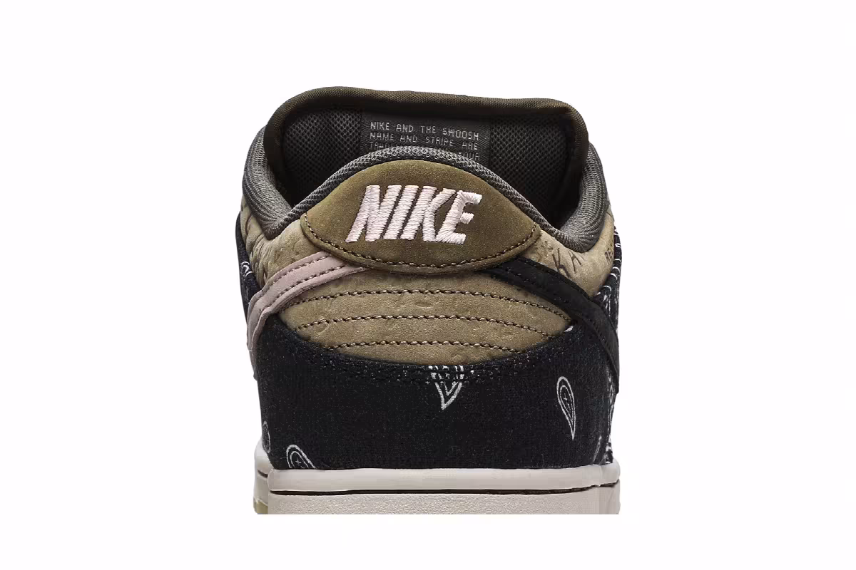 Travis Scott x Nike Dunk Low Premium QS SB Cactus Jack, view 8