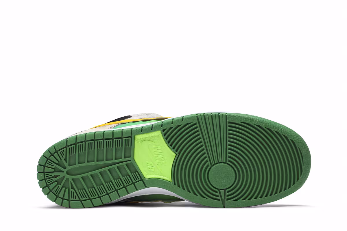 Ben & Jerry's x Nike Dunk Low SB Chunky Dunky, view 5