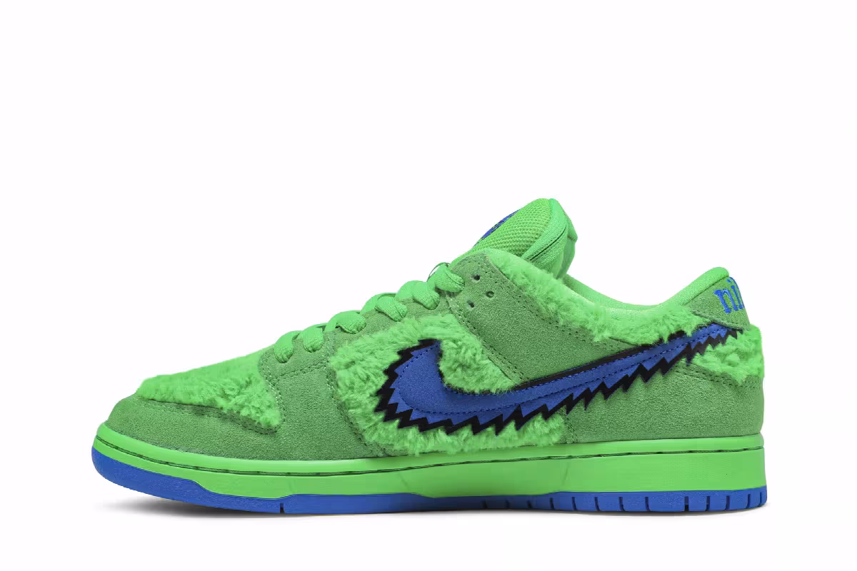 Grateful Dead x Nike Dunk Low SB Green Bear, view 4