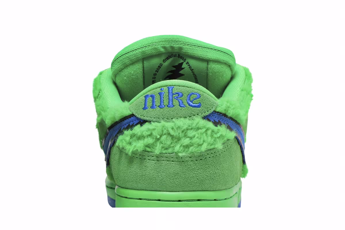 Grateful Dead x Nike Dunk Low SB Green Bear, view 8