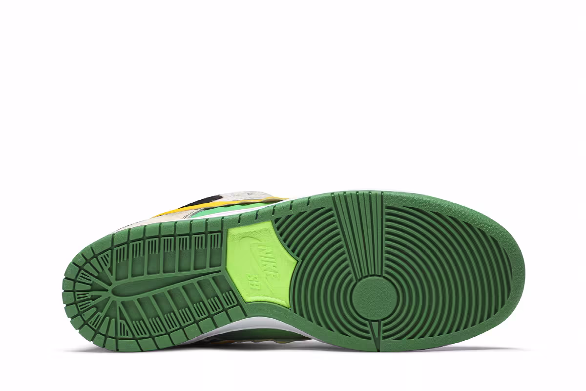 Ben & Jerry's x Nike Dunk Low SB Chunky Dunky, view 5