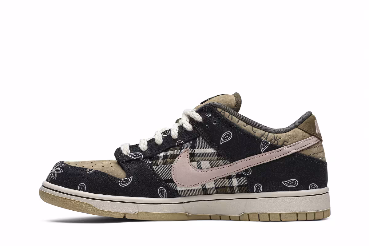 Travis Scott x Nike SB Dunk Low PRM QS Cactus Jack, view 4