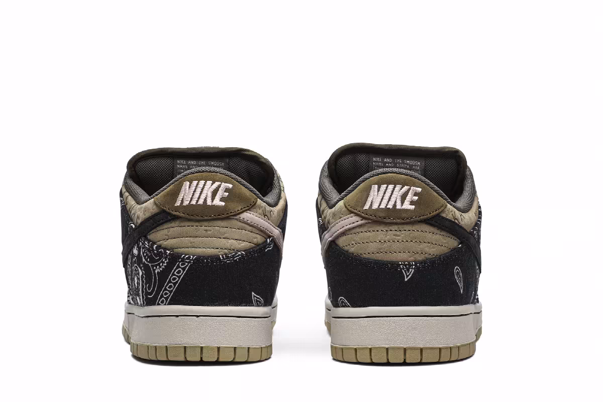 Travis Scott x Nike SB Dunk Low PRM QS Cactus Jack, view 7