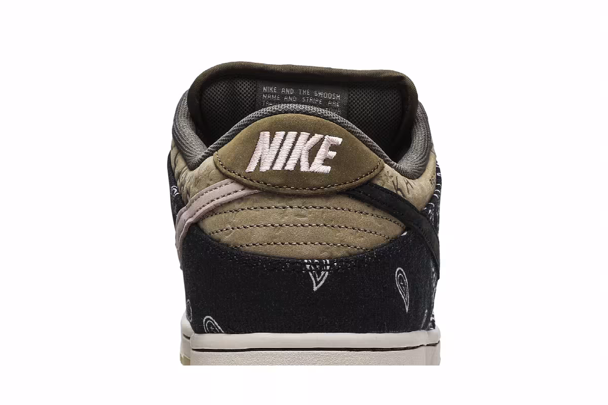 Travis Scott x Nike SB Dunk Low PRM QS Cactus Jack, view 8
