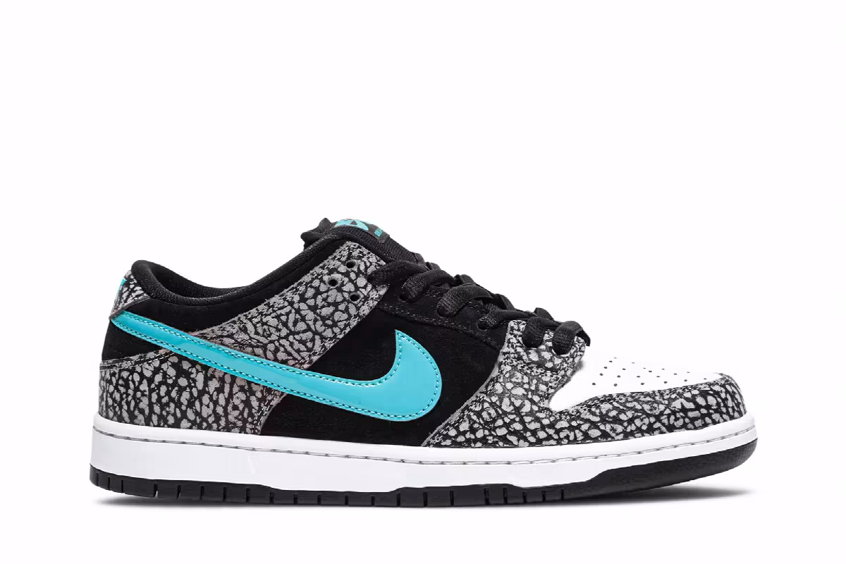Nike Dunk Low Pro SB Atmos Elephant, view 2