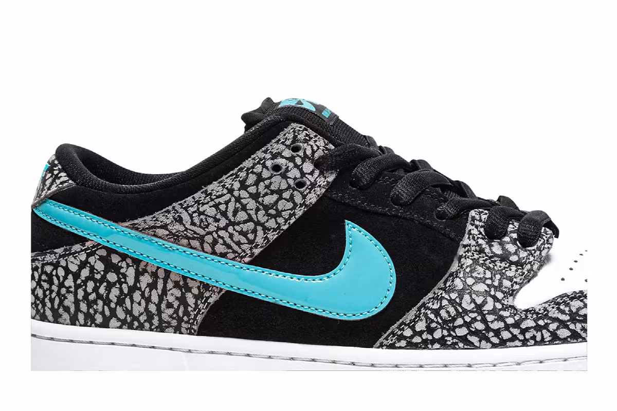 Nike Dunk Low Pro SB Atmos Elephant, view 3