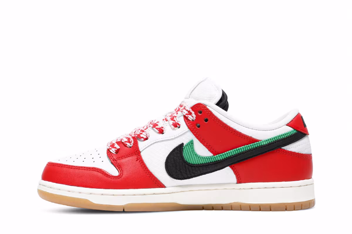 Frame Skate x Nike Dunk Low SB Habibi, view 4